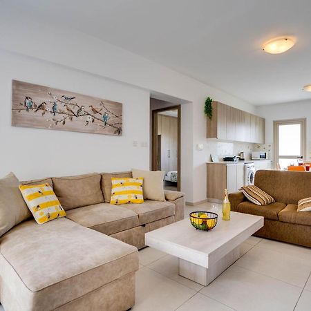 Lemon Paradise City Centre 200M From Beach Larnaca Exteriör bild