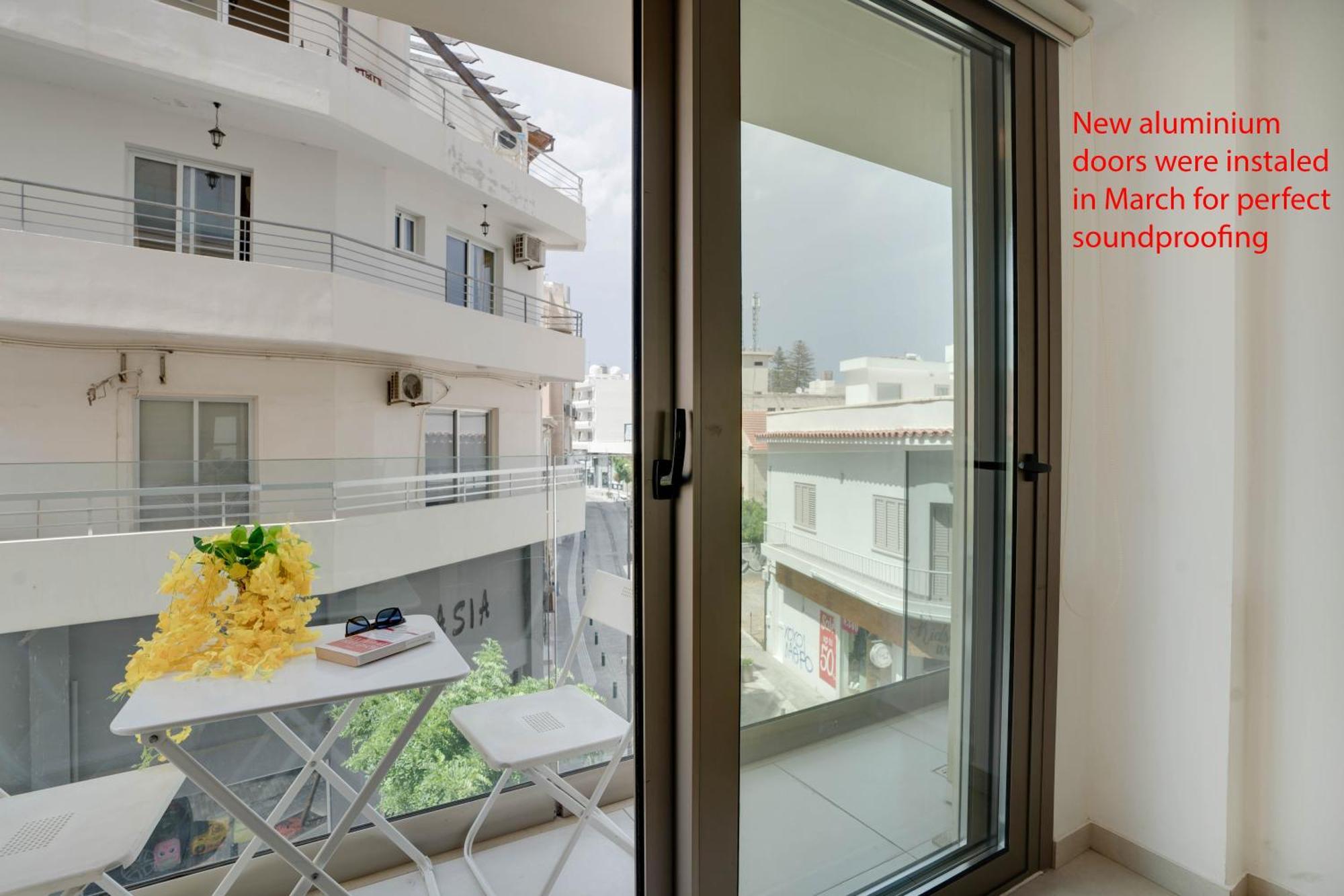 Lemon Paradise City Centre 200M From Beach Larnaca Exteriör bild