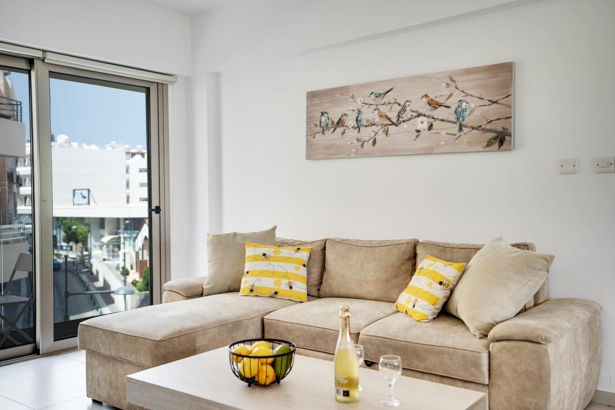 Lemon Paradise City Centre 200M From Beach Larnaca Exteriör bild